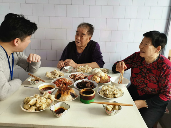 元宵慰問(wèn)送祝福，濃濃關(guān)愛暖人心